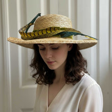 Cargar imagen en el visor de la galería, SOMBRERO PAJA OLIVE