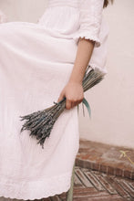 Cargar imagen en el visor de la galería, RAMO LAVANDA AZUL EMPOLVADO