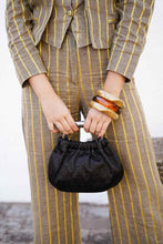 Cargar imagen en el visor de la galería, BOLSO TIRSO
