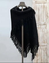 Cargar imagen en el visor de la galería, CAPA DE PUNTO BERTA