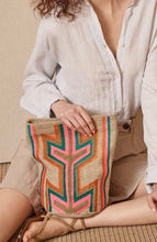 Cargar imagen en el visor de la galería, BOLSO FLECHA