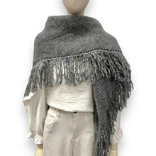 Cargar imagen en el visor de la galería, CAPA DE PUNTO BERTA