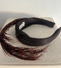 Cargar imagen en el visor de la galería, DIADEMA MARRON CHOCOLATE