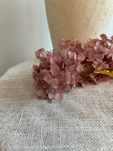 Cargar imagen en el visor de la galería, TOCADO DE HORTENSIAS ROSA VIEJO PETALO PEQUEÑO