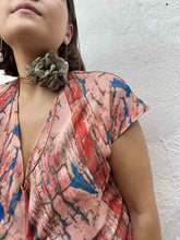 Cargar imagen en el visor de la galería, CHOKER FLOR GASA