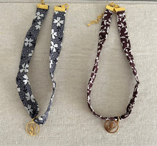 Cargar imagen en el visor de la galería, COLLAR LIBERTY VIRGEN NIÑA