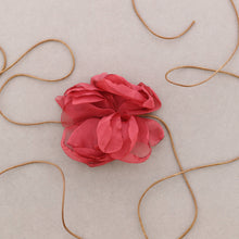 Cargar imagen en el visor de la galería, CHOKER FLOR GASA