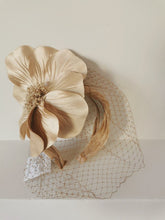 Cargar imagen en el visor de la galería, TOCADO DELIA