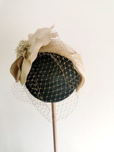 Cargar imagen en el visor de la galería, TOCADO DELIA