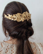 Cargar imagen en el visor de la galería, TOCADO -TIARA GREGY