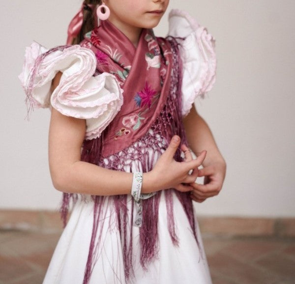 MANTON NIÑA ROSA MAQUILLAJE
