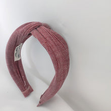 Cargar imagen en el visor de la galería, DIADEMA SINAMAY CEREZA
