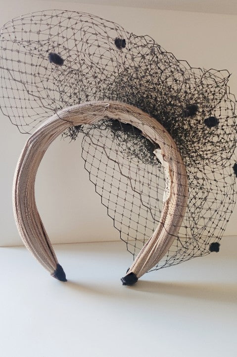 DIADEMA BUTAL ABULTADA TAUPE