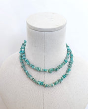 Cargar imagen en el visor de la galería, COLLAR  PIEDRAS NATURALES MAR
