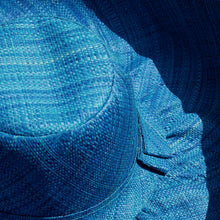 Cargar imagen en el visor de la galería, Sombreros de rafia Capeline artesanía de Madagascar

