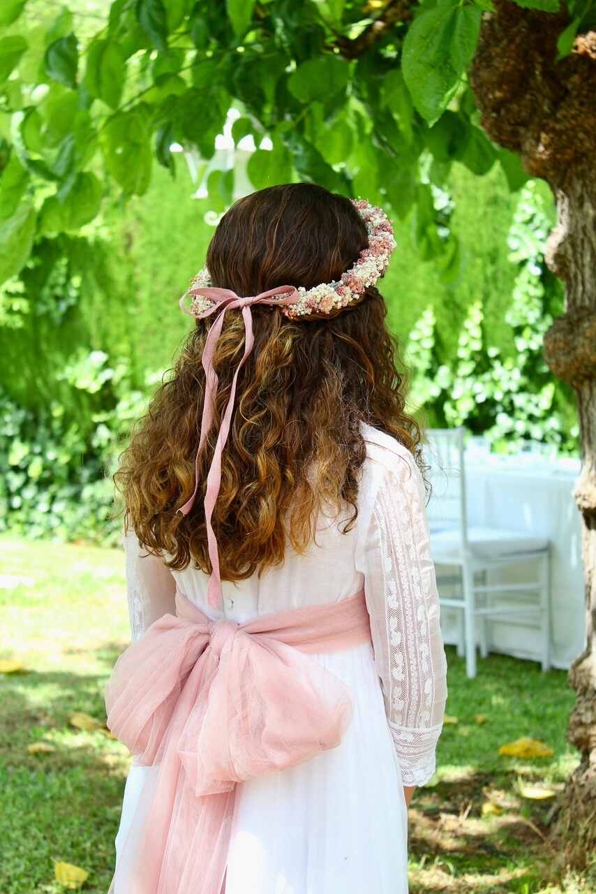 CORONA ROSA MAQUILLAJE