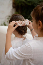 Cargar imagen en el visor de la galería, TOCADO BICOLOR ROSA Y BLANCO
