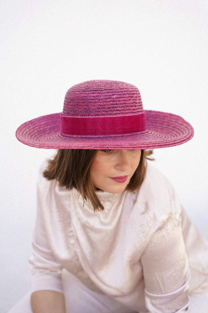 PAMELA MAGENTA