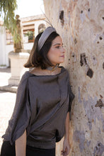 Cargar imagen en el visor de la galería, CHOKER GRIS TUL DE SEDA
