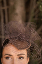 Cargar imagen en el visor de la galería, TOCADO LABRIMA
