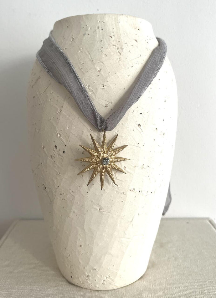 CHOKER GASA ESTRELLA