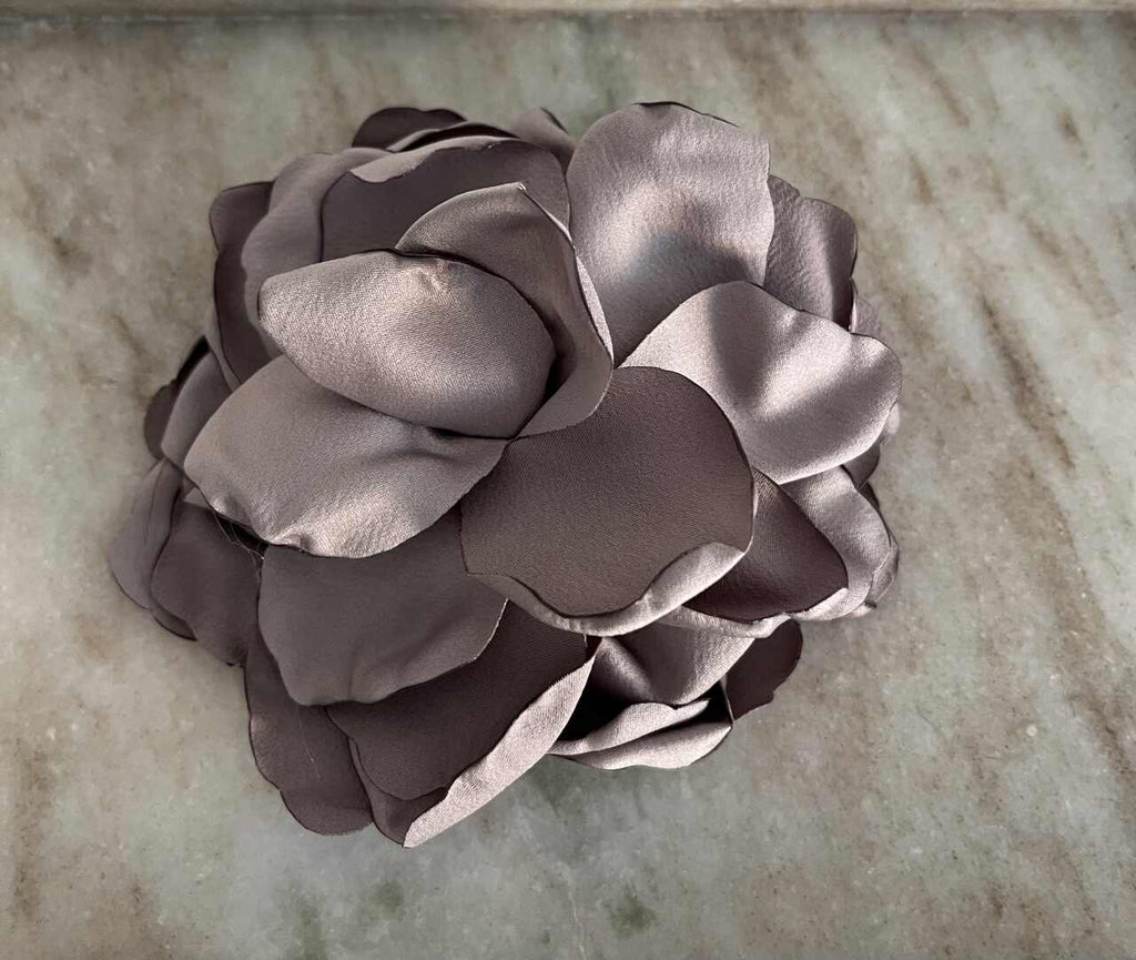 BROCHE FLOR SEDA PETALE