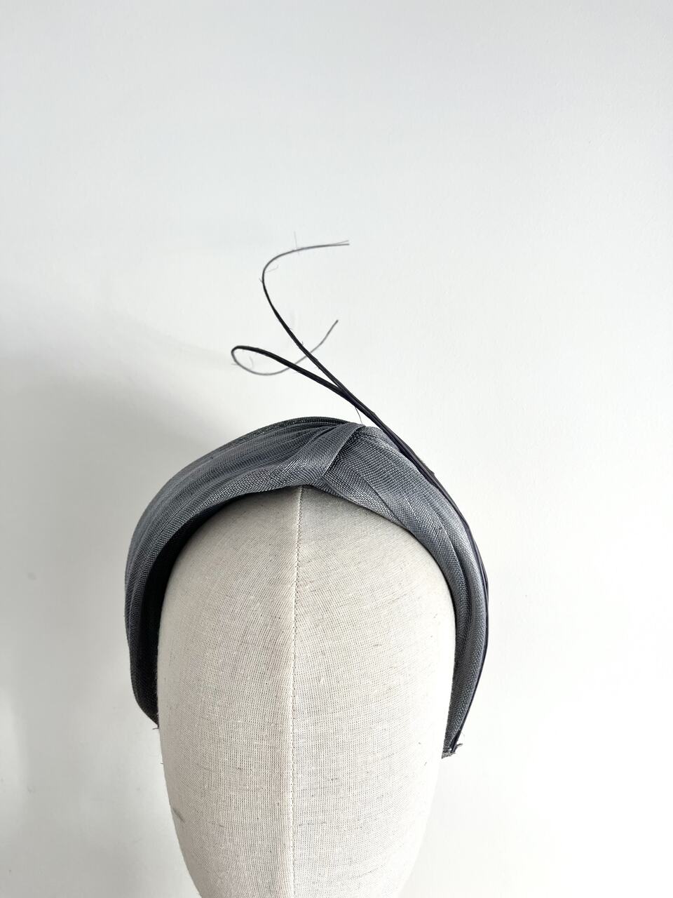 DIADEMA GRIS PERLA