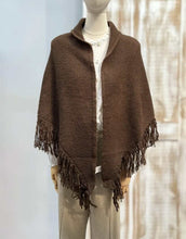 Cargar imagen en el visor de la galería, CAPA DE PUNTO BERTA
