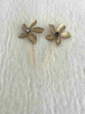 DUO DE FLORES LATON