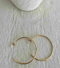 Cargar imagen en el visor de la galería, ARO ACERO DORADO
