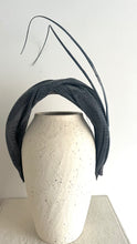 Cargar imagen en el visor de la galería, DIADEMA GRISPLOMO

