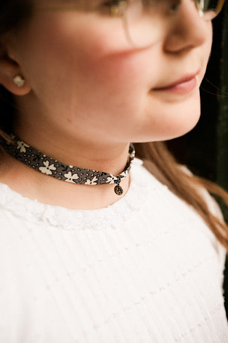 COLLAR CHOKER ESCAPULARIO
