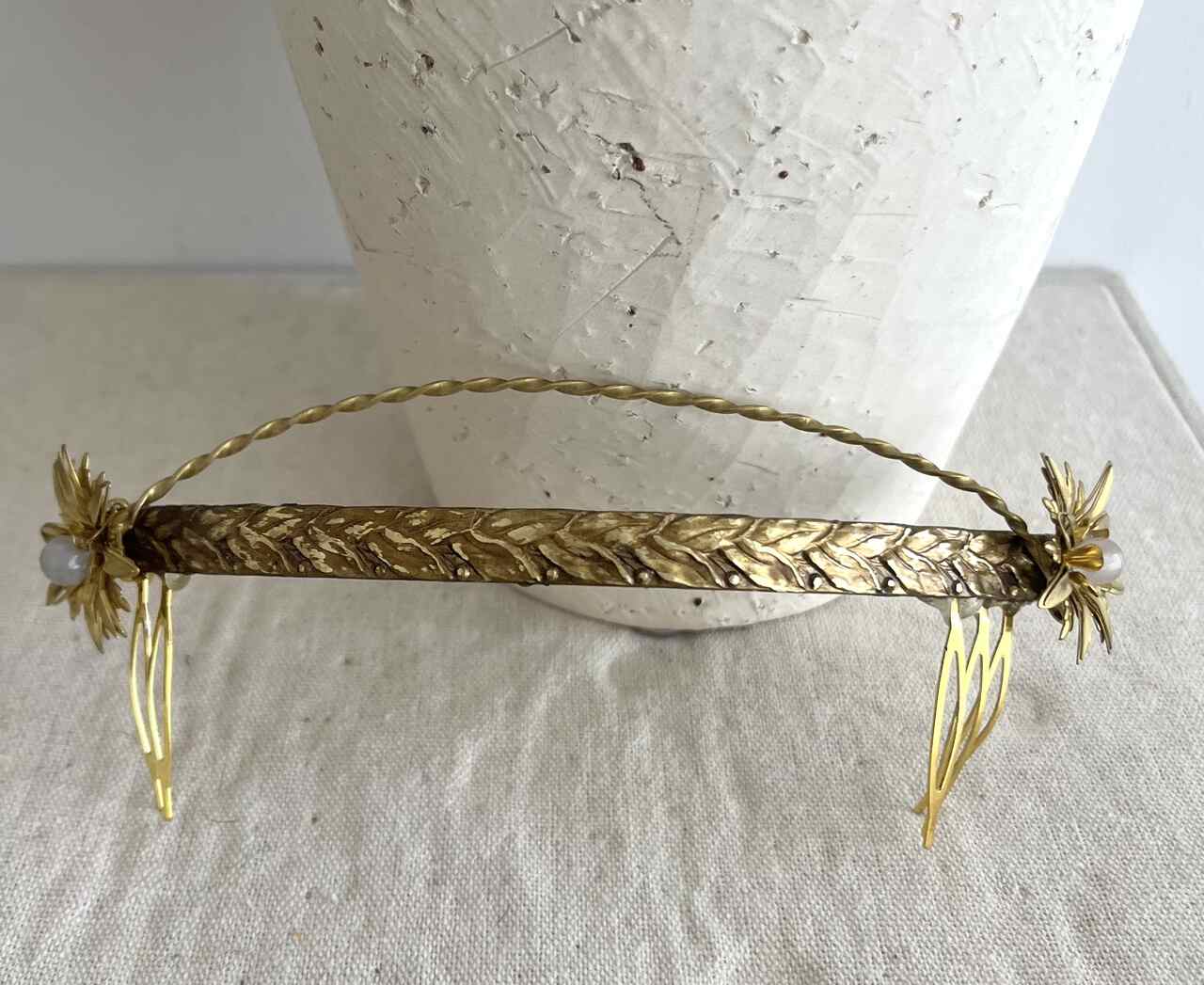 TIARA LABRADA TRASERA