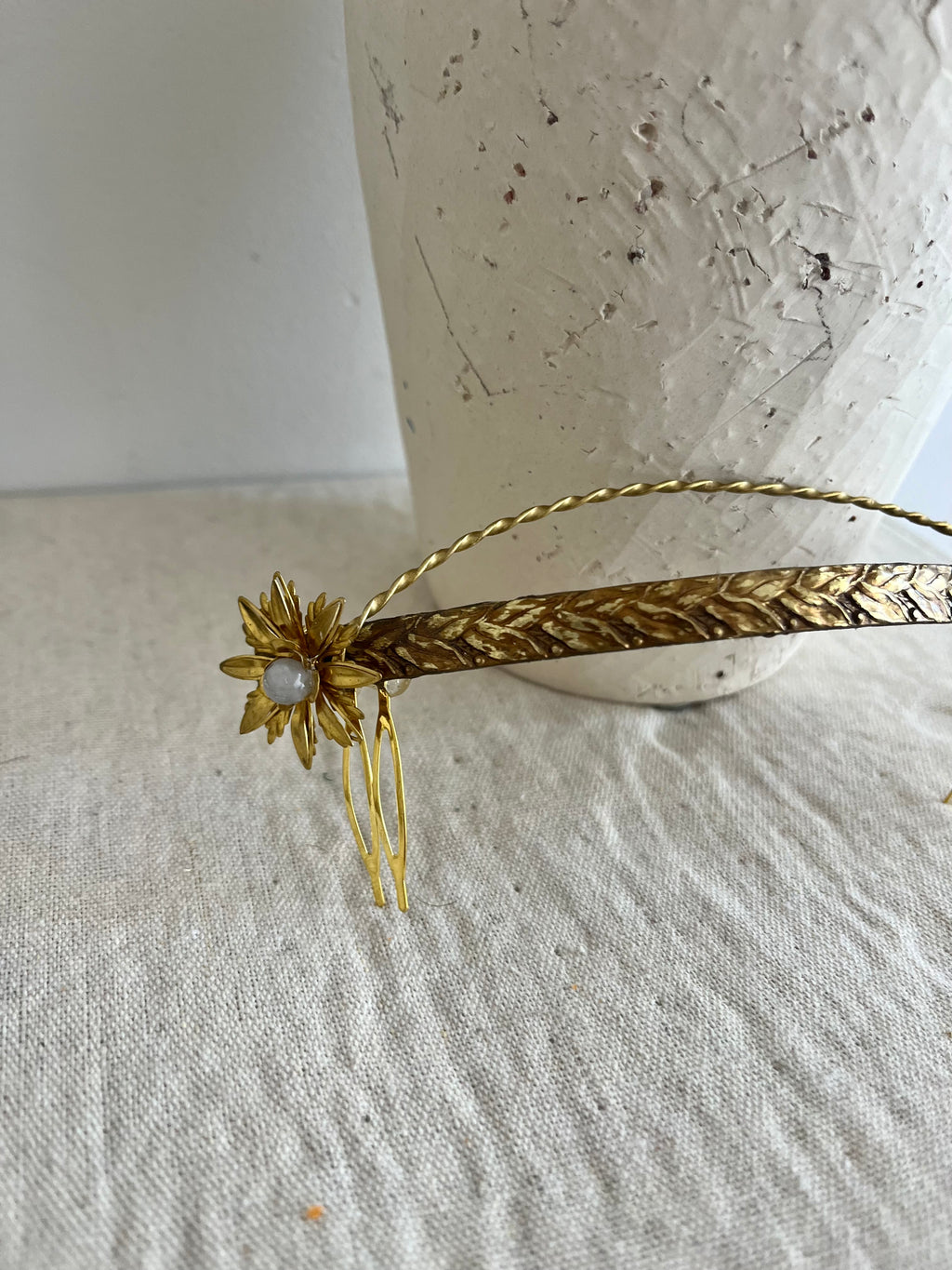 TIARA LABRADA TRASERA