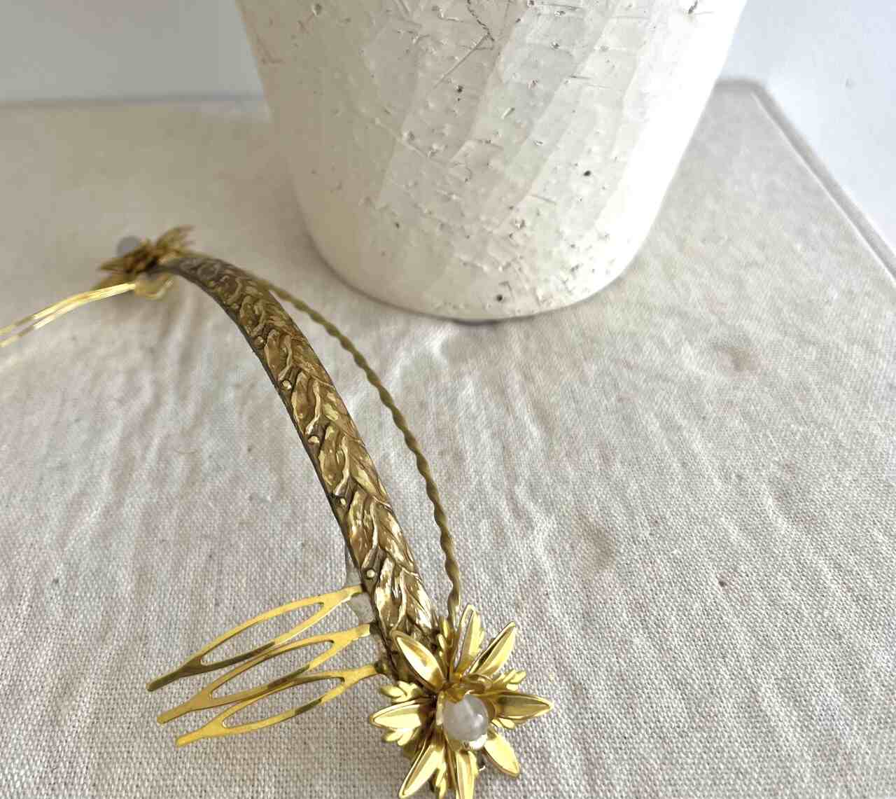 TIARA LABRADA TRASERA