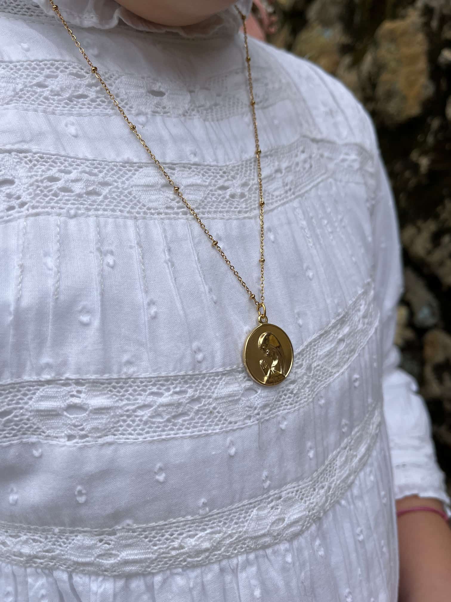 COLLAR VIRGEN NIÑA
