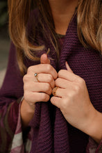 Cargar imagen en el visor de la galería, ANILLO PIEDRA CRISTAL
