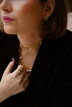 Cargar imagen en el visor de la galería, ANILLO ESTRELLA PERLADA
