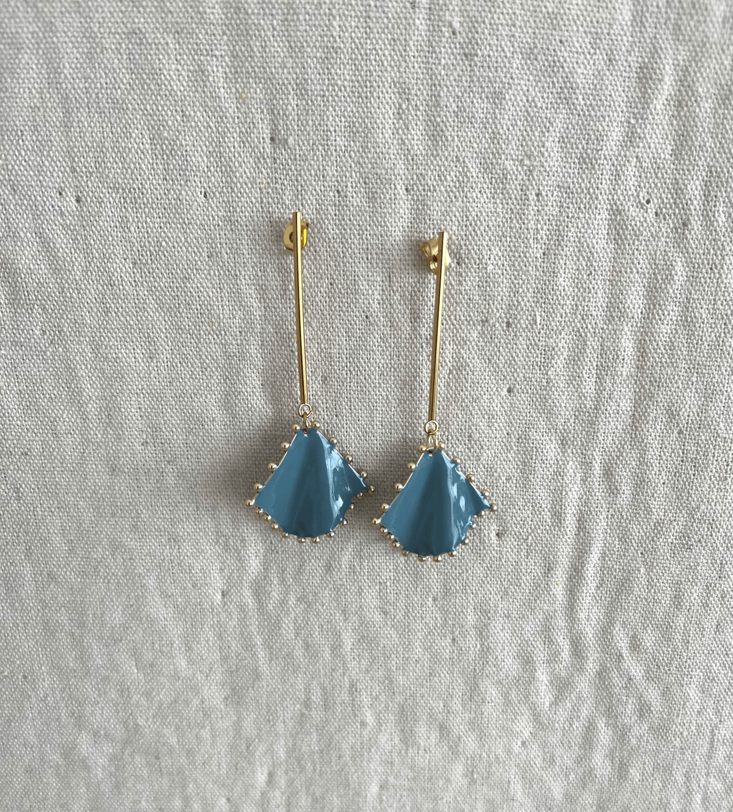 PENDIENTES PETALO TEAL