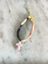 Cargar imagen en el visor de la galería, PULSERA INDIA CRUZ CERAMICA
