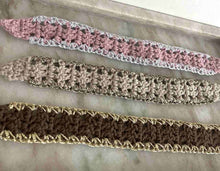 Cargar imagen en el visor de la galería, CHOKER CROCHET BRILLO
