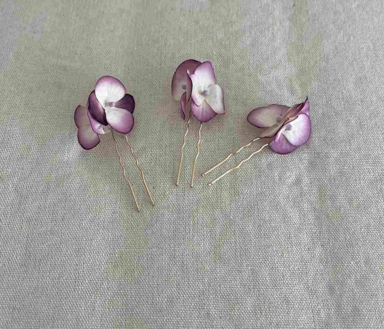 TRIO FLORES MAGENTA Y CRUDO