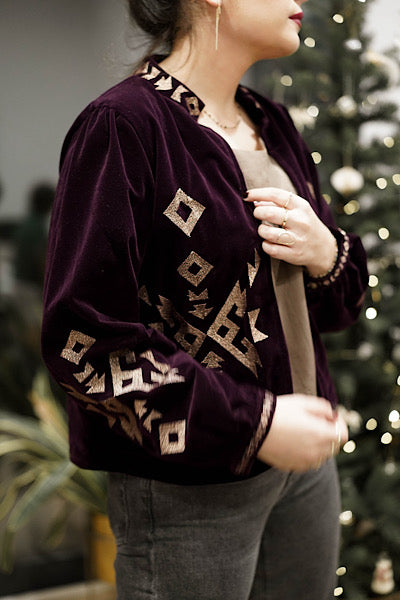 CHAQUETA TRIBU BORADADA