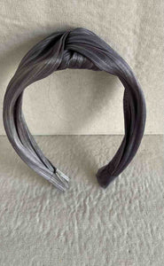 DIADEMA SINAMAY EN COLOR GRIS