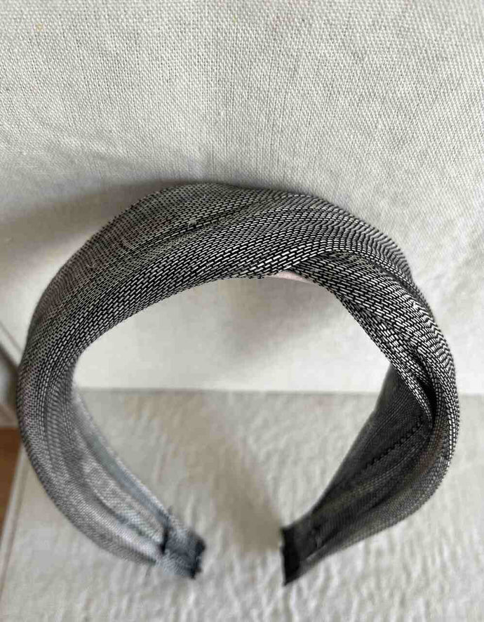 DIADEMA SINAMAY EN COLOR GRIS