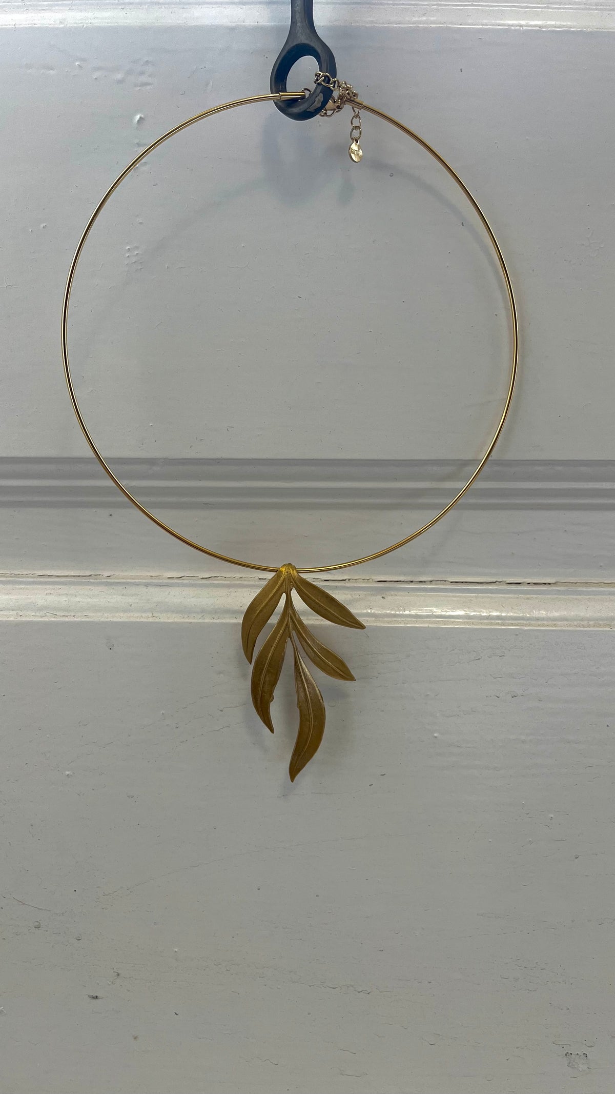 COLLAR TRIPLE HOJA