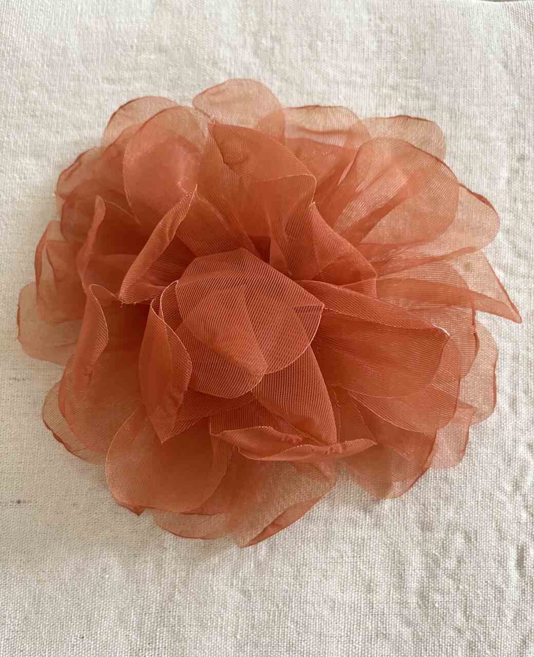 BROCHE FLOR TELA