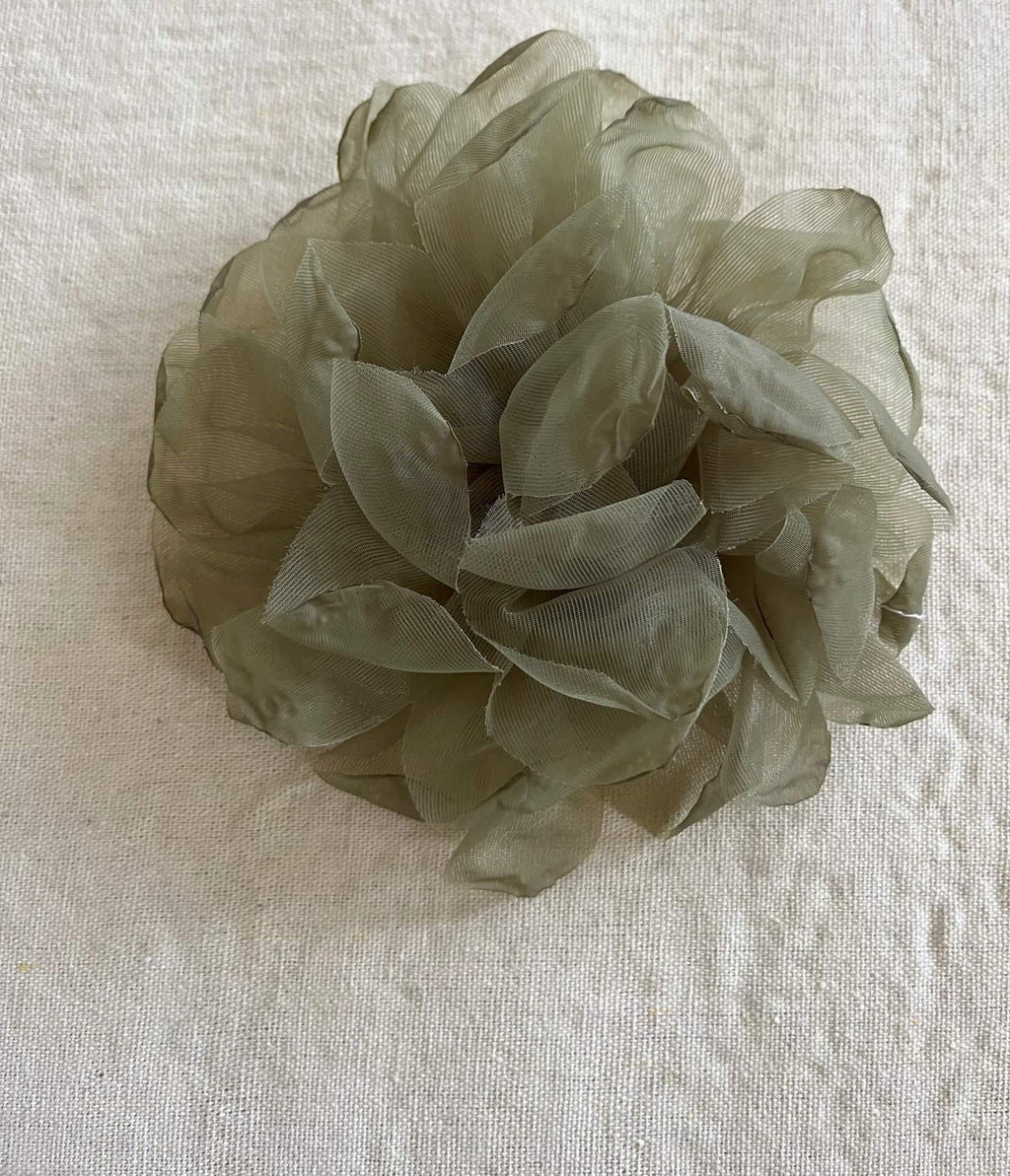 BROCHE FLOR TELA