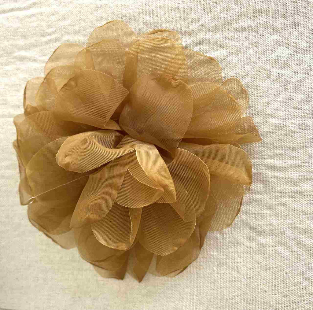 BROCHE FLOR TELA