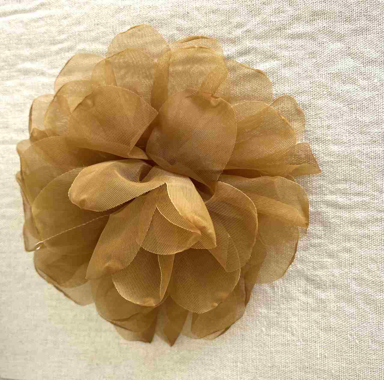 BROCHE FLOR TELA